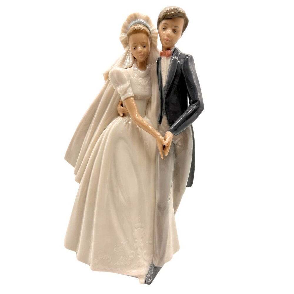 NAO By Lladró “An Unforgettable Dance” #1247